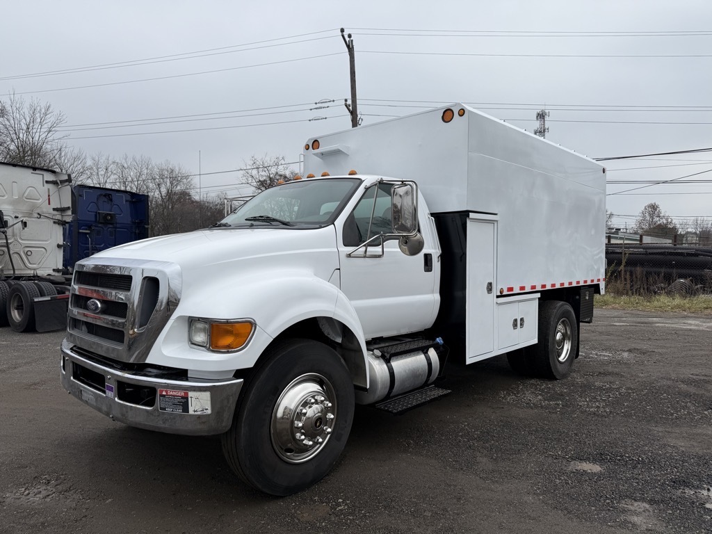 2011 FORD F750 chipper truck in West Chester, PA