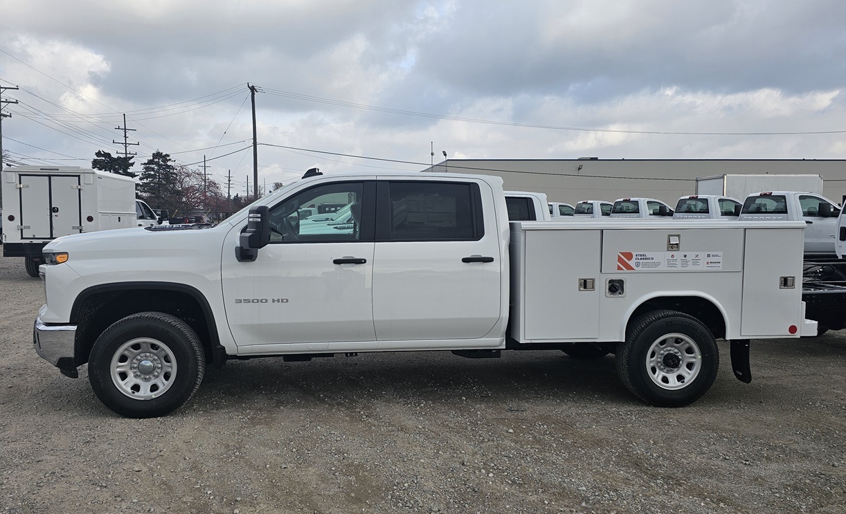 2026 CHEVROLET SILVERADO in Center Line, MI