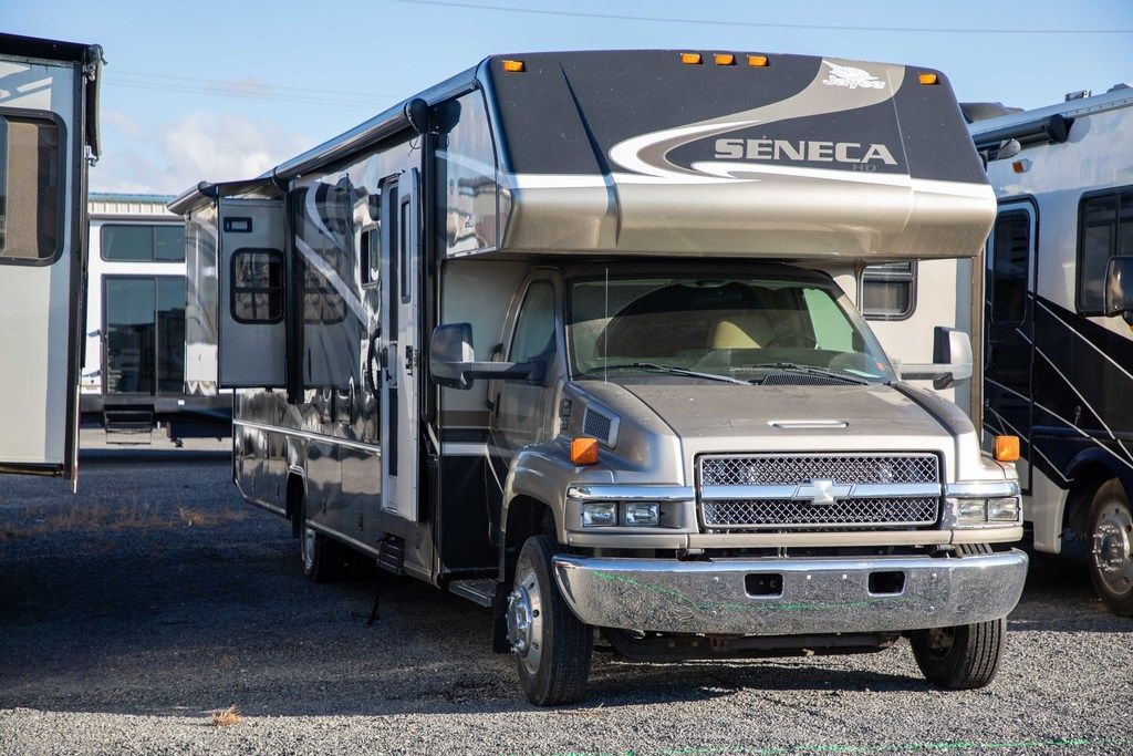 Jayco Seneca Hd RVs For Sale near Yankton, SD - RV Trader