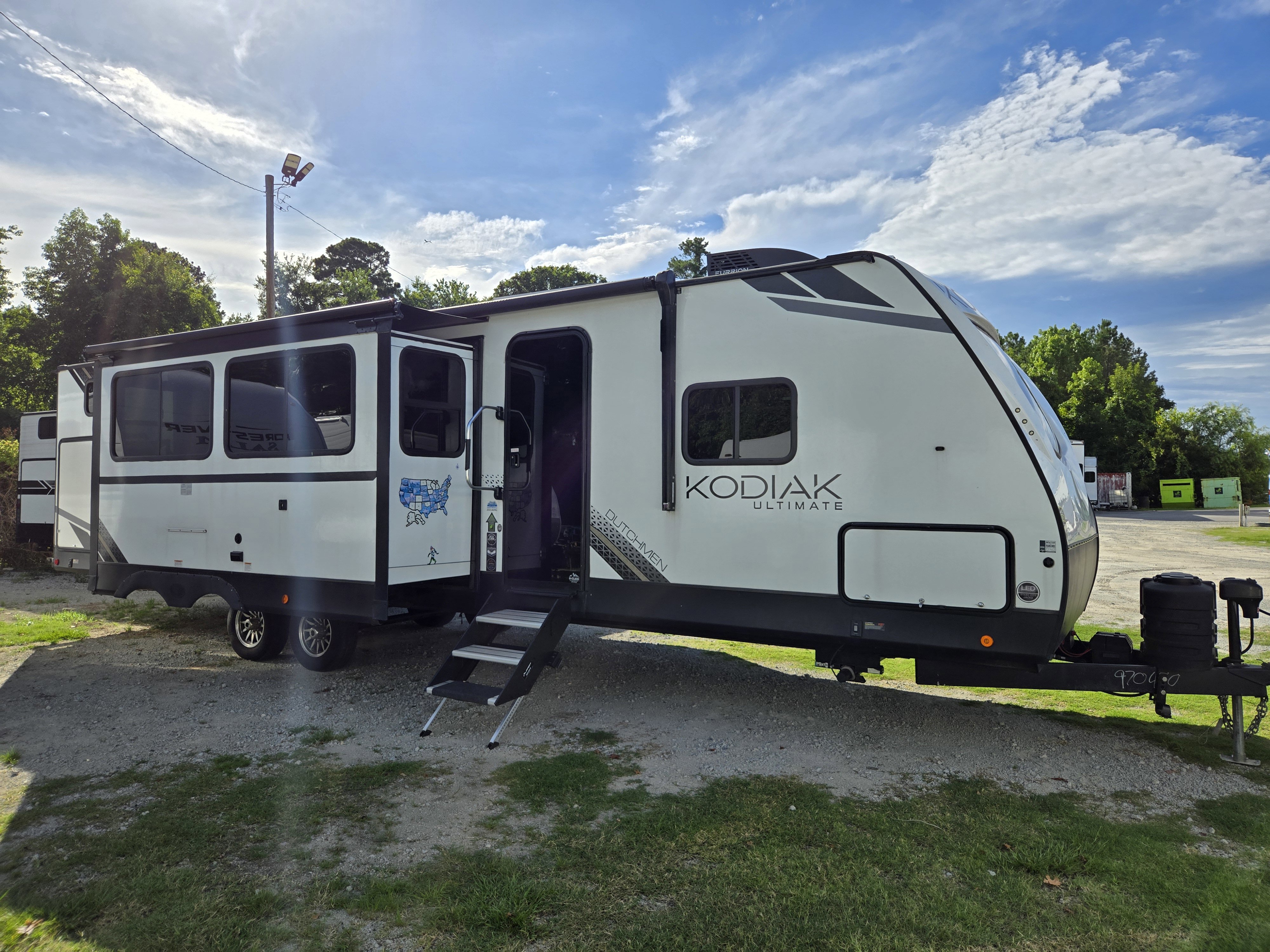 Dutchmen Kodiak Ultimate 3321BHSL RVs For Sale - RV Trader