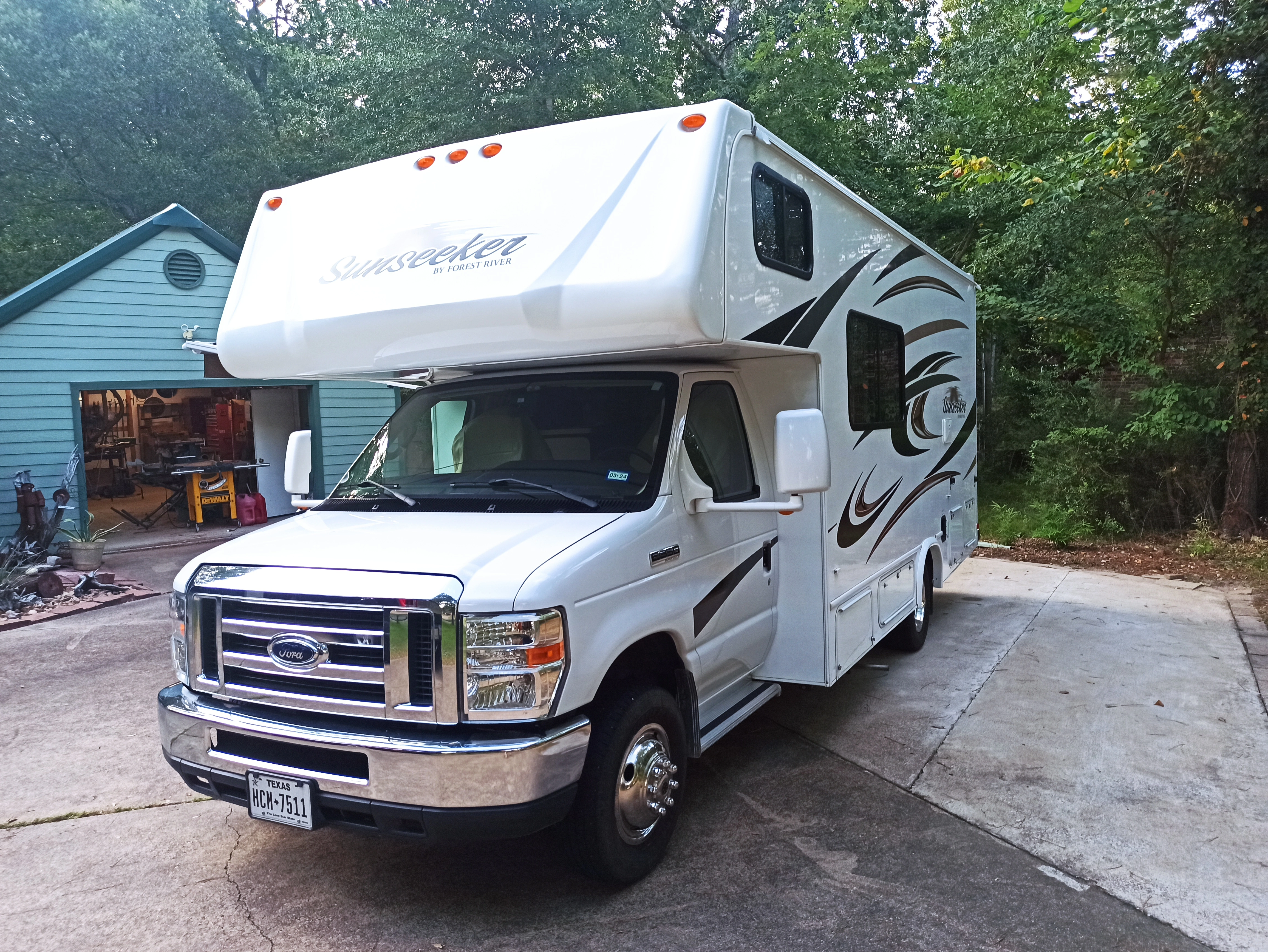 2014 Forest River SUNSEEKER 2300 RV
