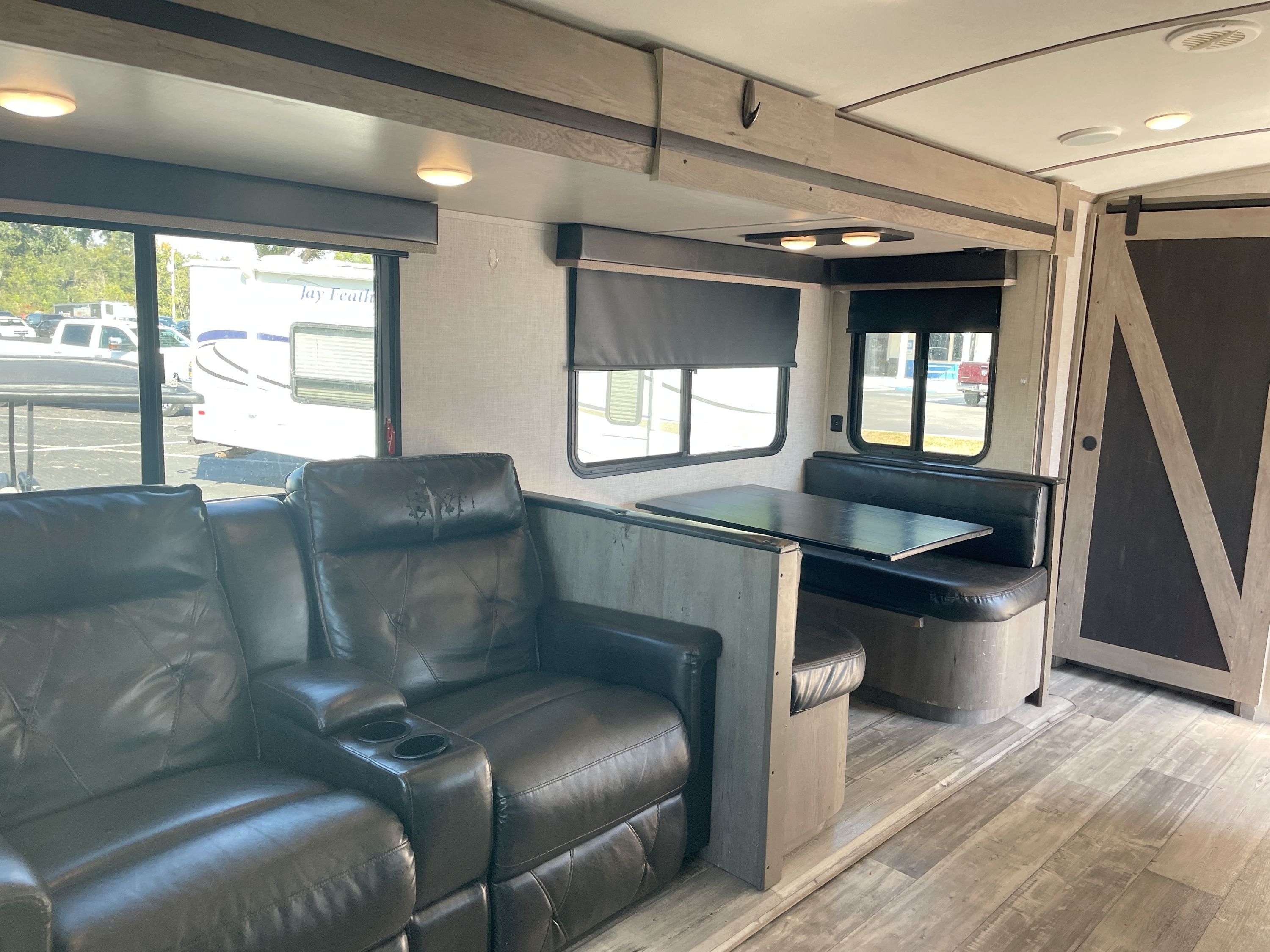 2021 Keystone OUTBACK 313RL in dover FL