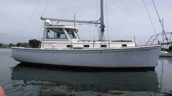 1986 Cape Dory Motorsailer in providence RI