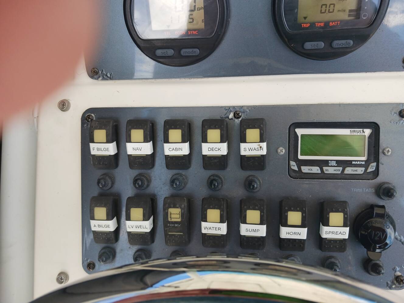 A photo of this 2004 Robalo 260 Center Console