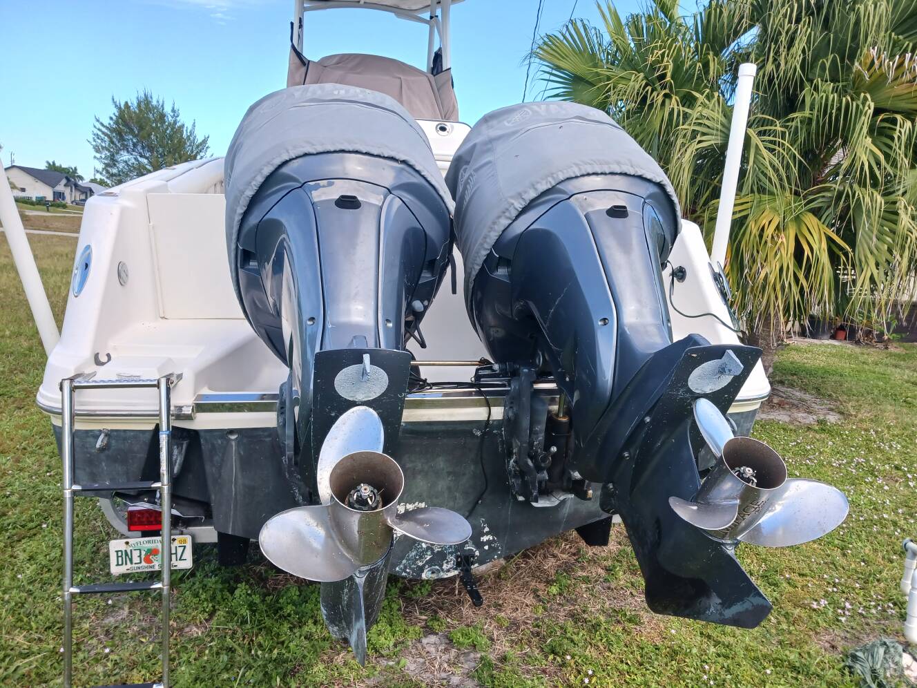 A photo of this 2004 Robalo 260 Center Console