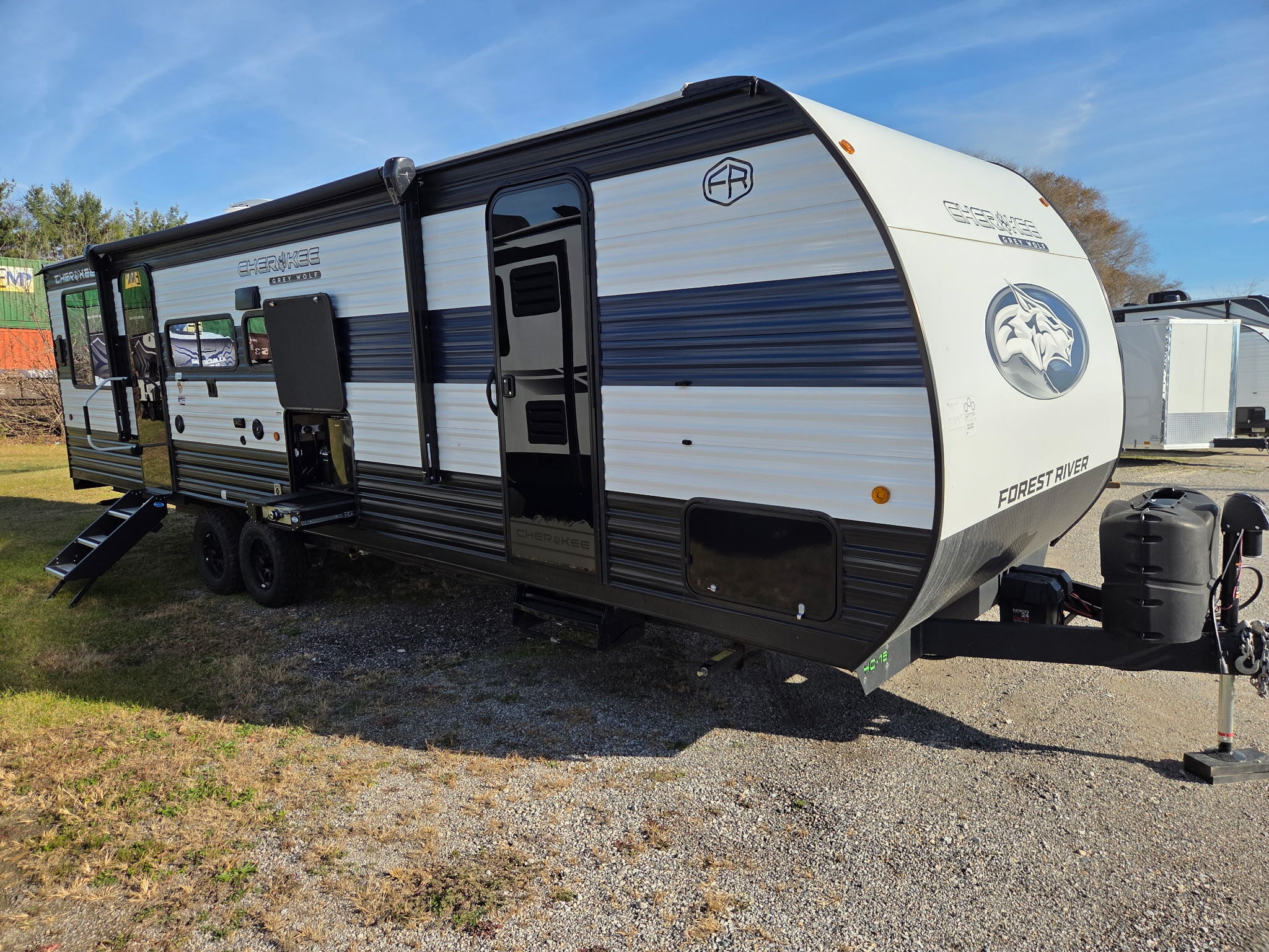 2025 Forest River CHEROKEE GREY WOLF 24RRT Travel Trailer Toy Hauler RV