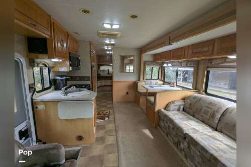 2008 Four Winds Kodiak 32B in astor FL
