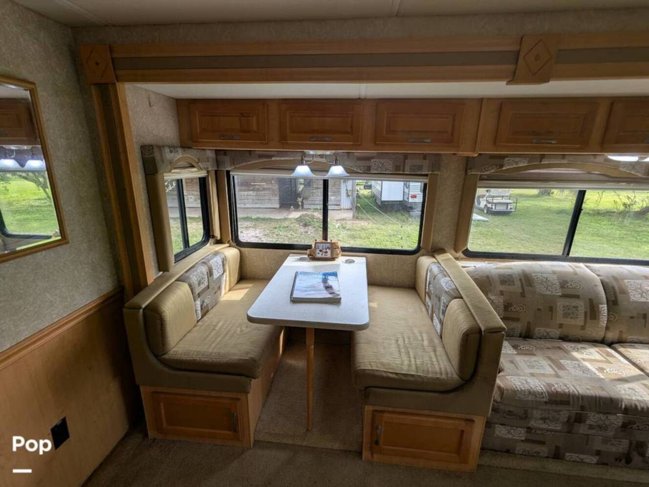 A photo of this 2008 Four Winds Kodiak 32B