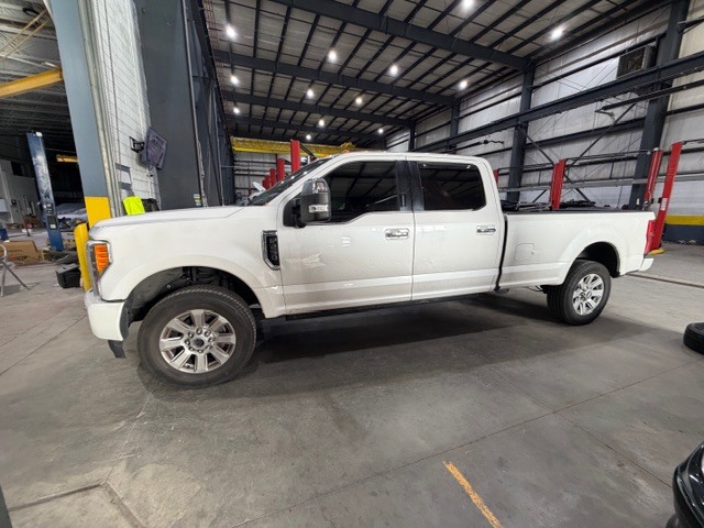 2017 FORD F250 PLATINUM in Southfield, MI
