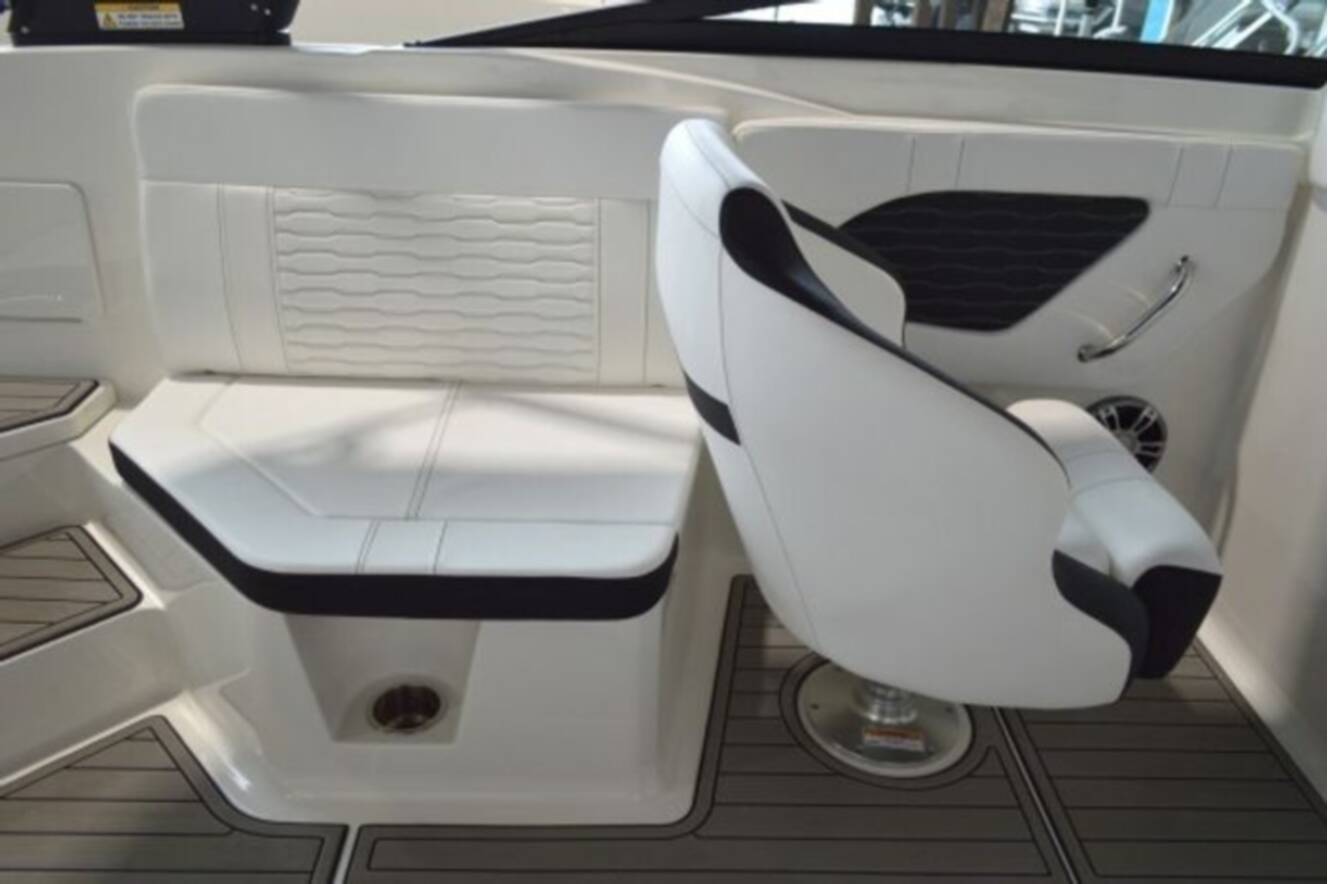 A photo of this 2024 Sea Ray SPX 230