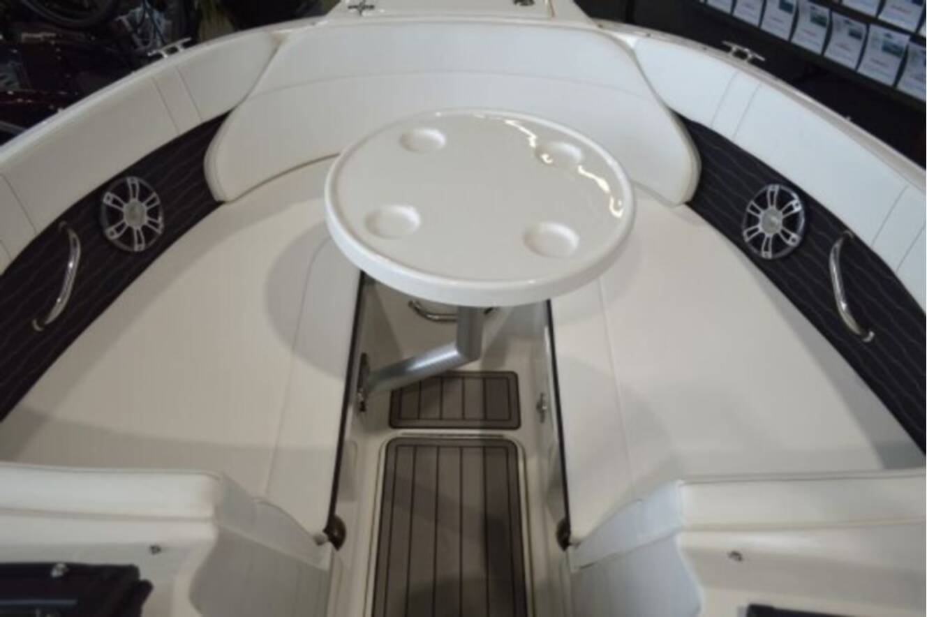 A photo of this 2024 Sea Ray SPX 230