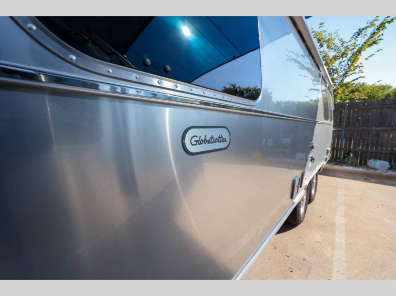 A photo of this 2026 Airstream Globetrotter 25FBQ