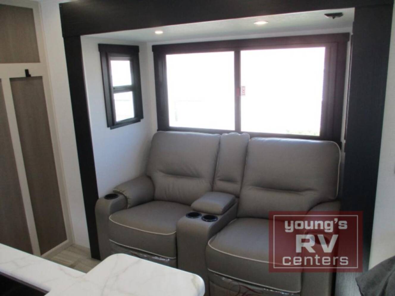 A photo of this 2026 Forest River Rv Salem Hemisphere Hyper-Lyte 21RBHL