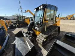 2025 JCB 3TS-8T