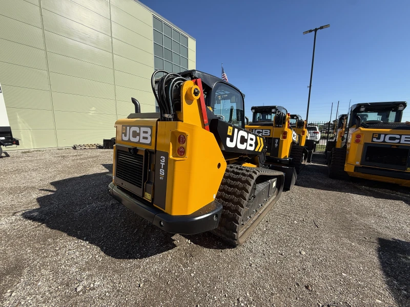 2025 JCB 3TS-8T