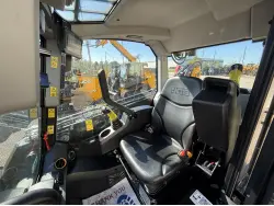 2025 JCB 3TS-8T