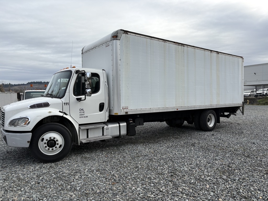 2017 FREIGHTLINER BUSINESS CLASS M2 106 in Sumner, WA