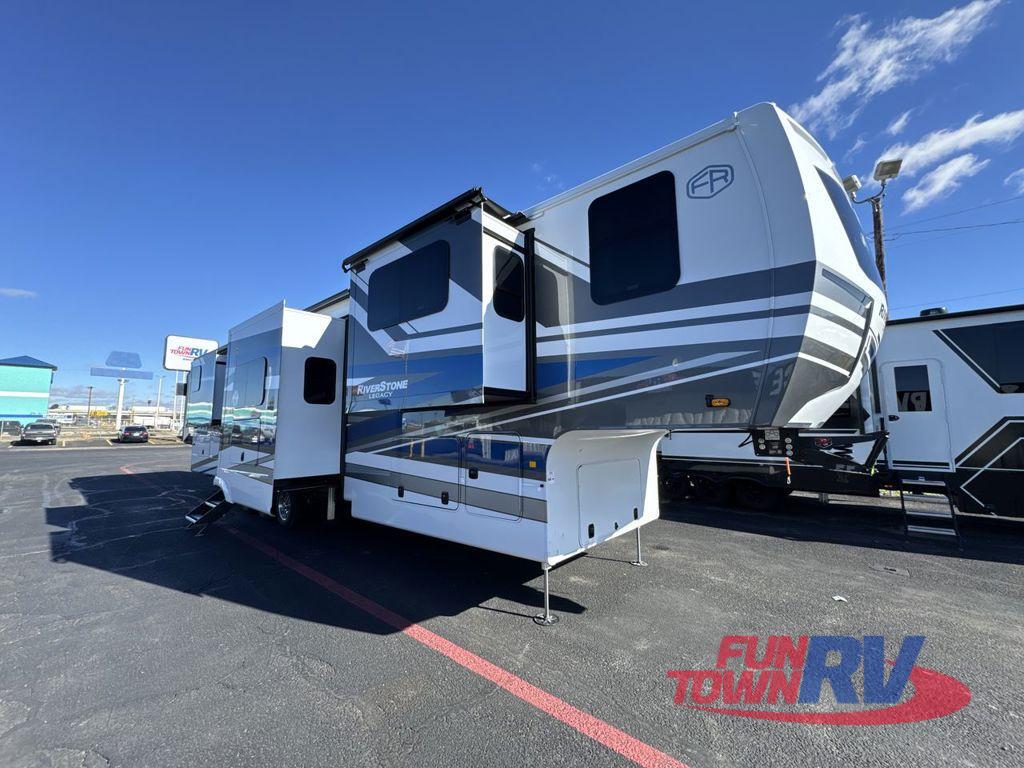 2026 Forest River Rv RiverStone Legacy 425FO in amarillo TX