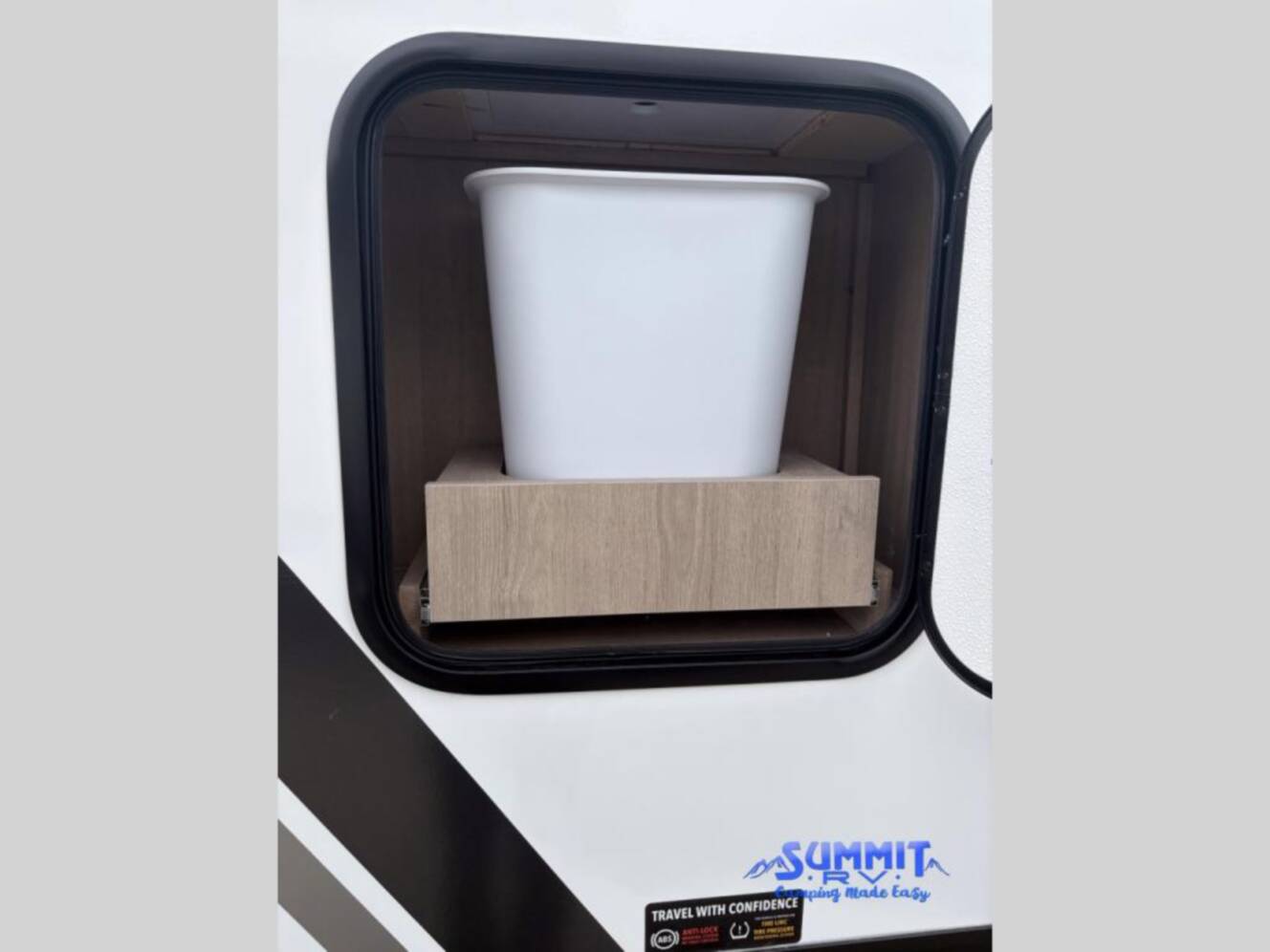 A photo of this 2026 Grand Design Imagine 2470BH