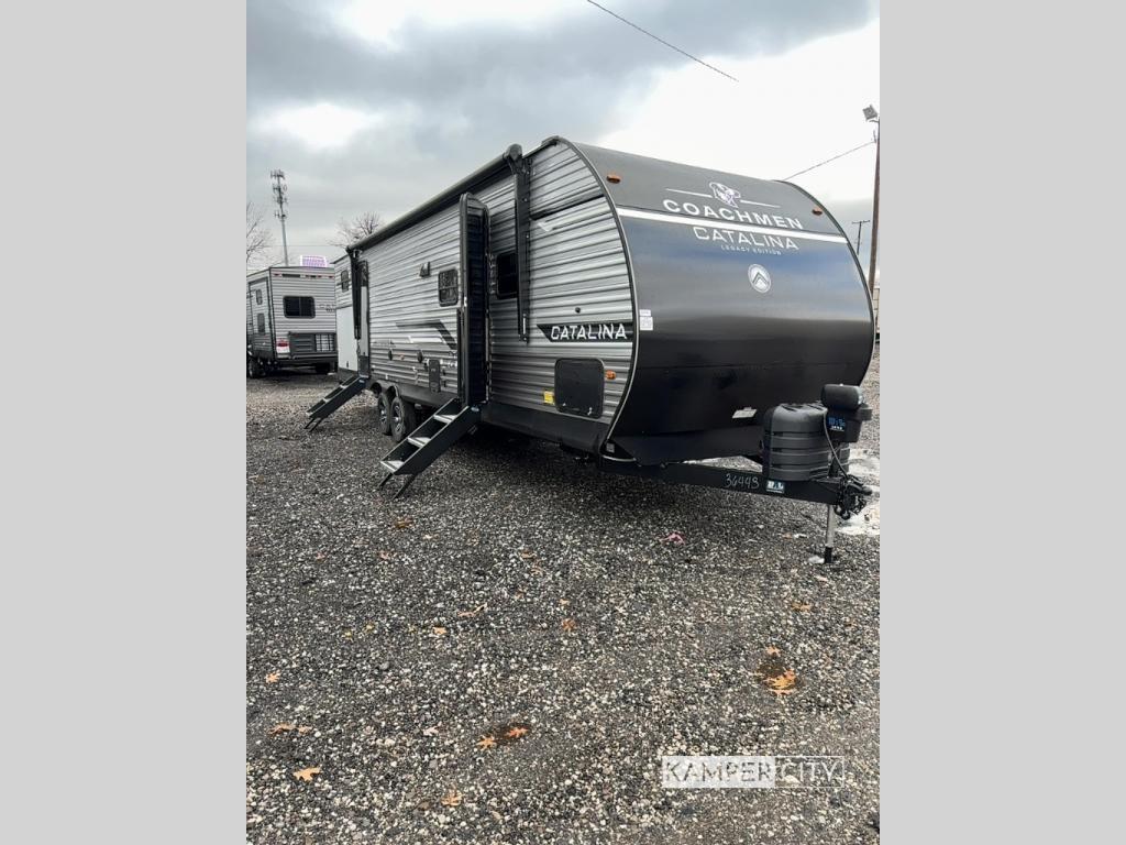 2026 Coachmen Rv Catalina Legacy Edition 323BHDSCK in peninsula OH