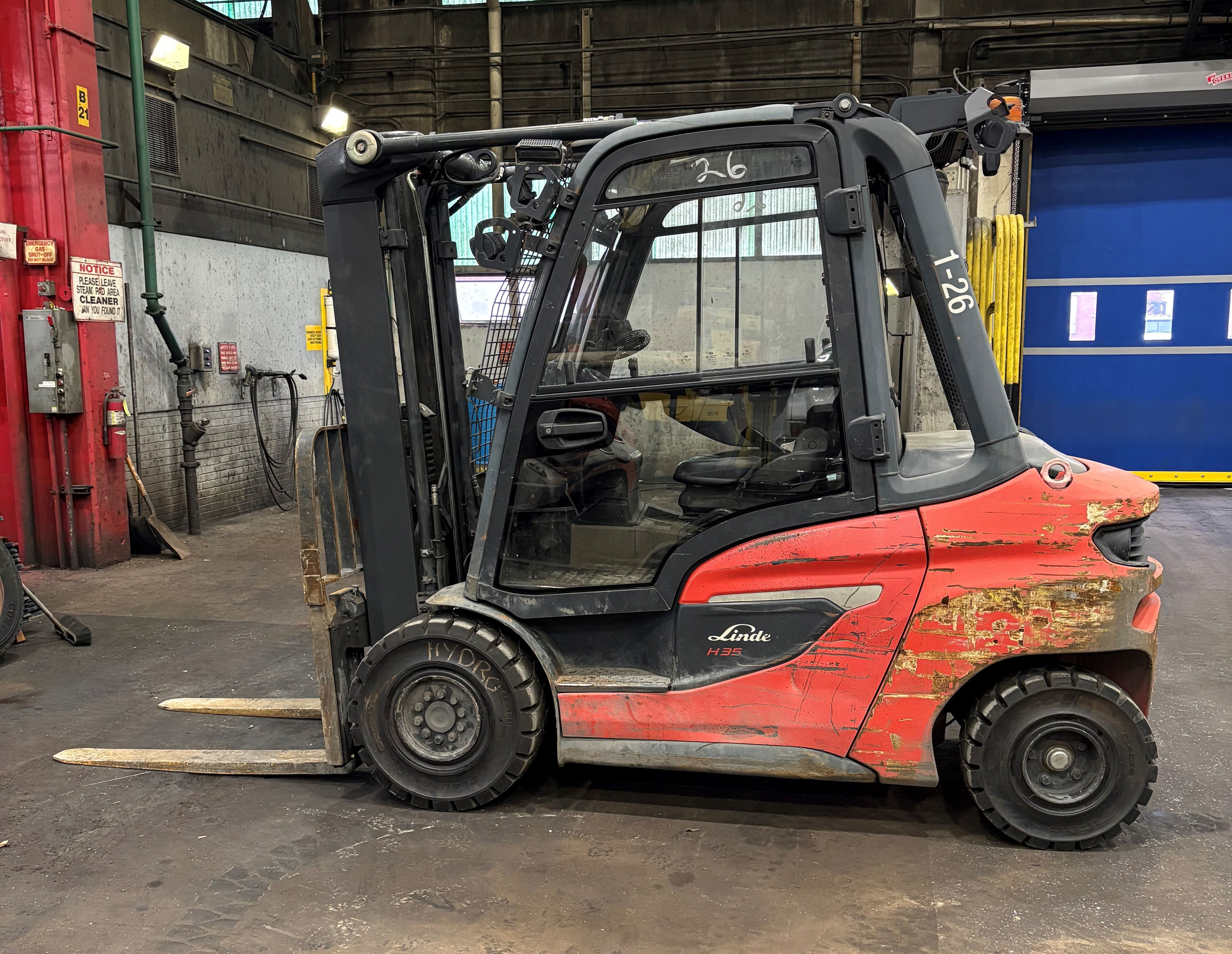 2021 LINDE H35D in Shelby Township, MI