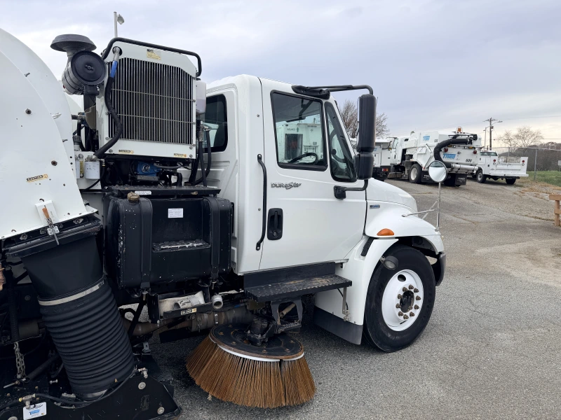 2009 INTERNATIONAL 4000
