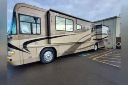 2003 Country Coach INTRIGUE in eugene OR