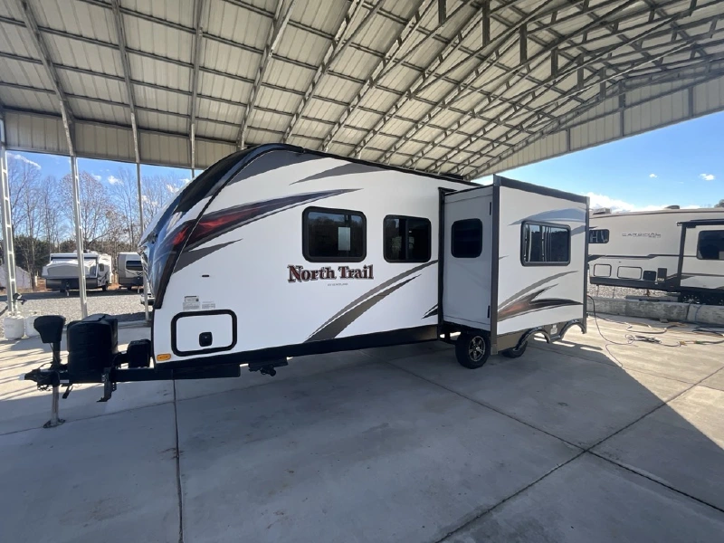 2019 HEARTLAND NORTH TRAIL 22FBS