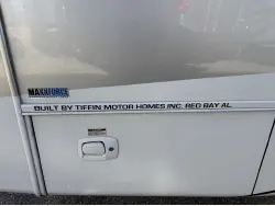 2012 TIFFIN MOTORHOMES ALLEGRO BREEZE 28BR