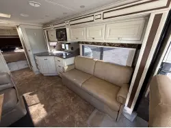 2012 TIFFIN MOTORHOMES ALLEGRO BREEZE 28BR