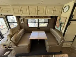 2012 TIFFIN MOTORHOMES ALLEGRO BREEZE 28BR