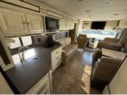 2012 TIFFIN MOTORHOMES ALLEGRO BREEZE 28BR