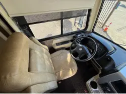 2012 TIFFIN MOTORHOMES ALLEGRO BREEZE 28BR