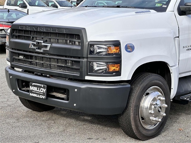 2023 Chevrolet Silverado 4500HD Work Truck photo 4