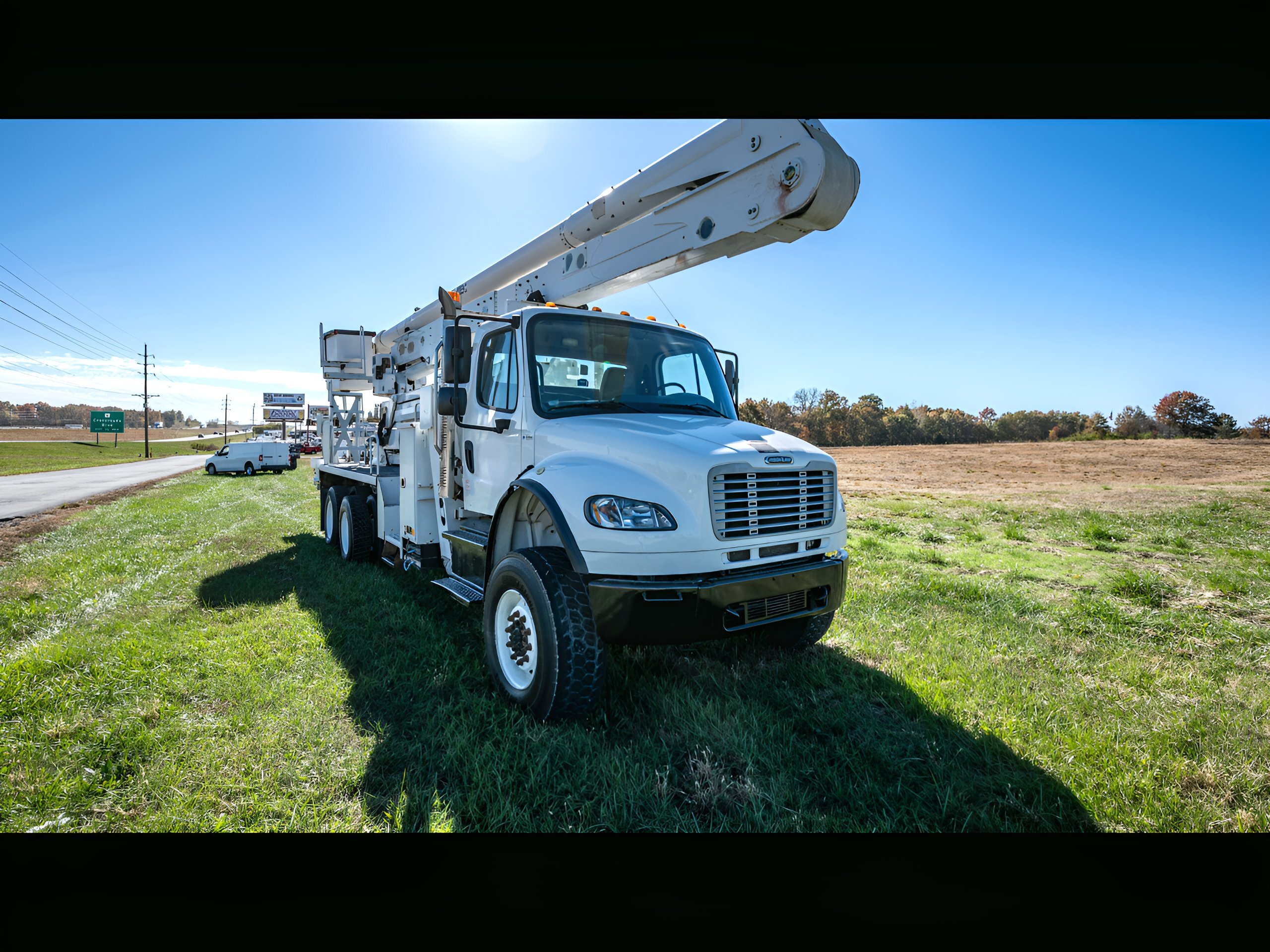 2016 FREIGHTLINER BUSINESS CLASS M2 106 in Moscow Mills, MO