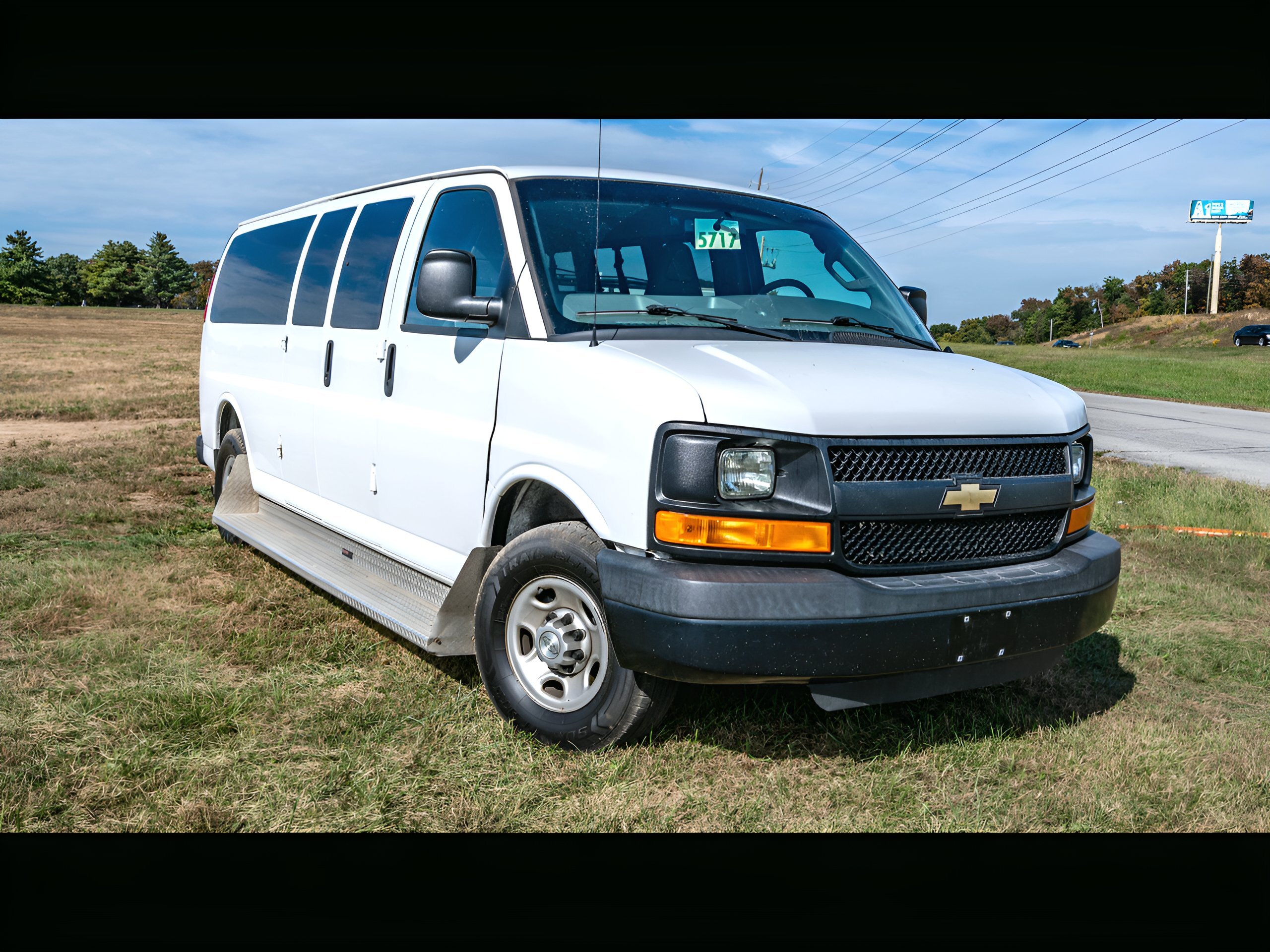 2016 CHEVROLET Express LS 3500 Exte in Moscow Mills, MO