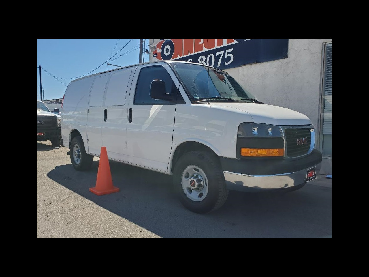 2015 GMC SAVANA in Roy, UT