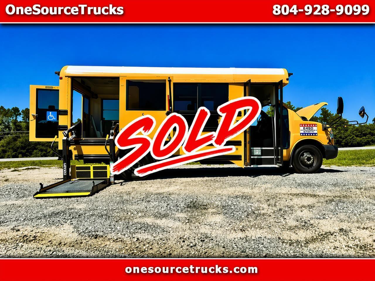 2010 CHEVROLET Express EXPRESS BUS in Burkeville, VA