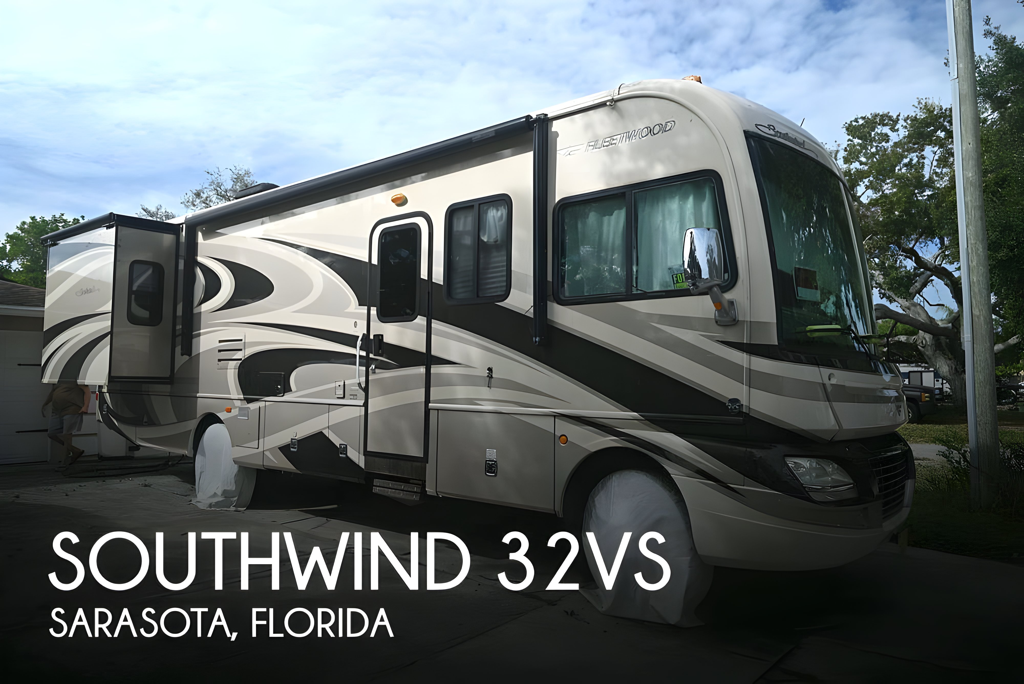 2011 Fleetwood Southwind 32VS in sarasota FL