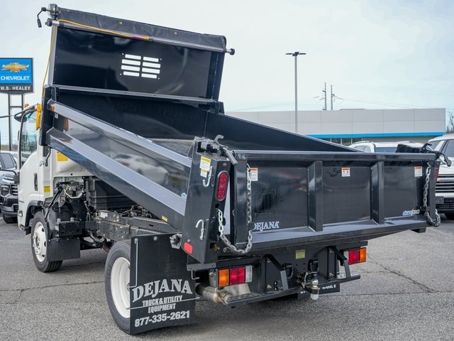 2025 Chevrolet Silverado 4500HD photo 2