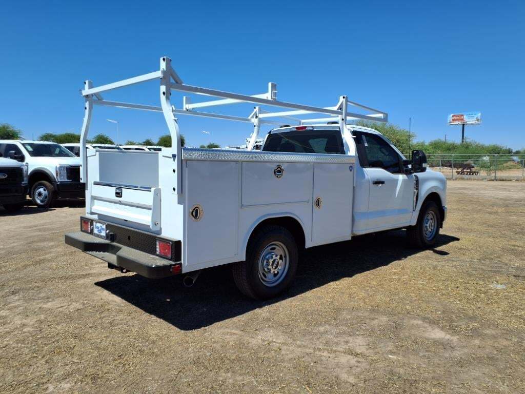 2025 Ford F-250 XL photo 2