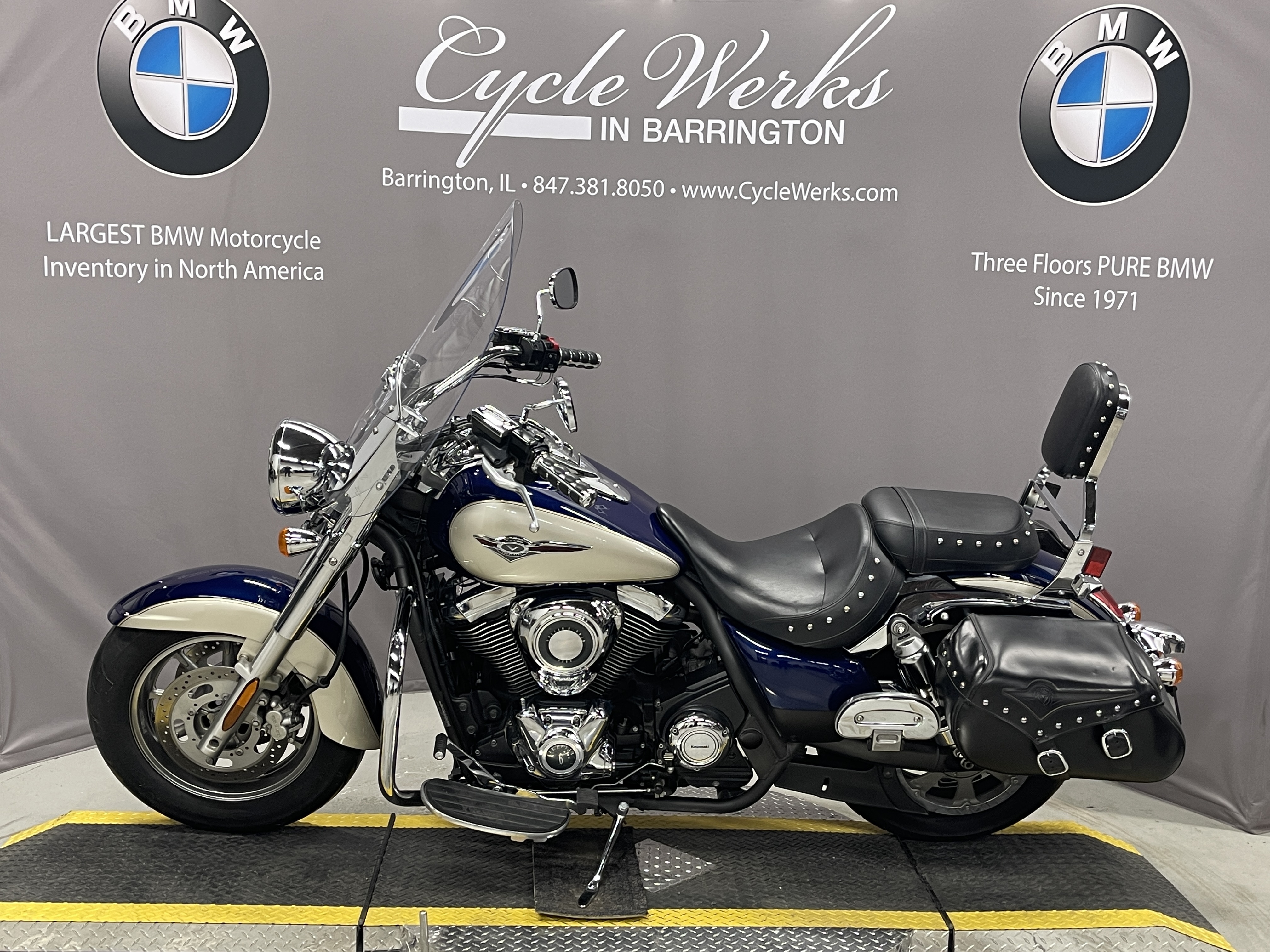 2009 Kawasaki VULCAN 1700 CLASSIC LT 1700 CLASSIC LT in Barrington, IL