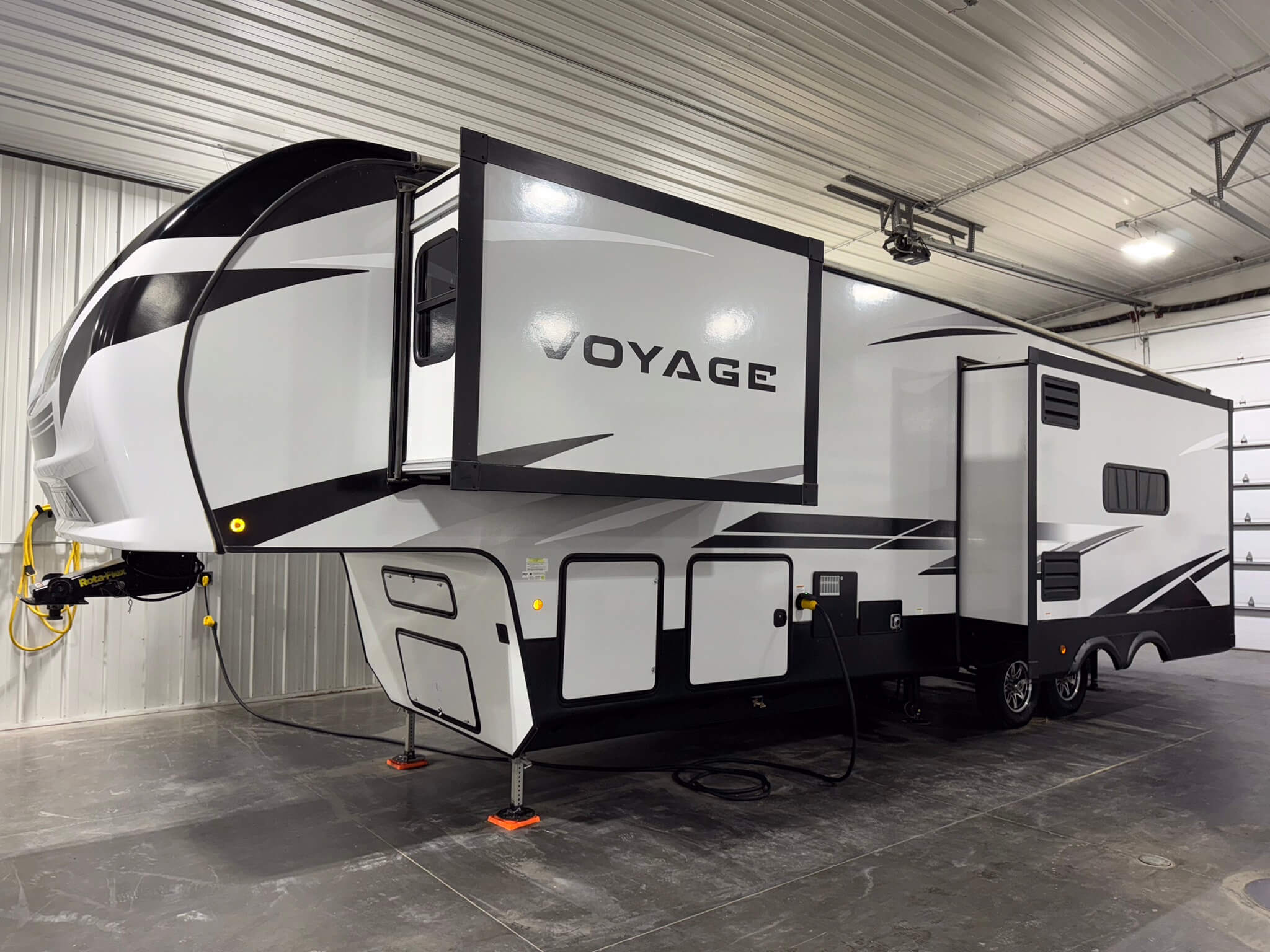 2021 Winnebago Voyage 3134RL in evansville WY