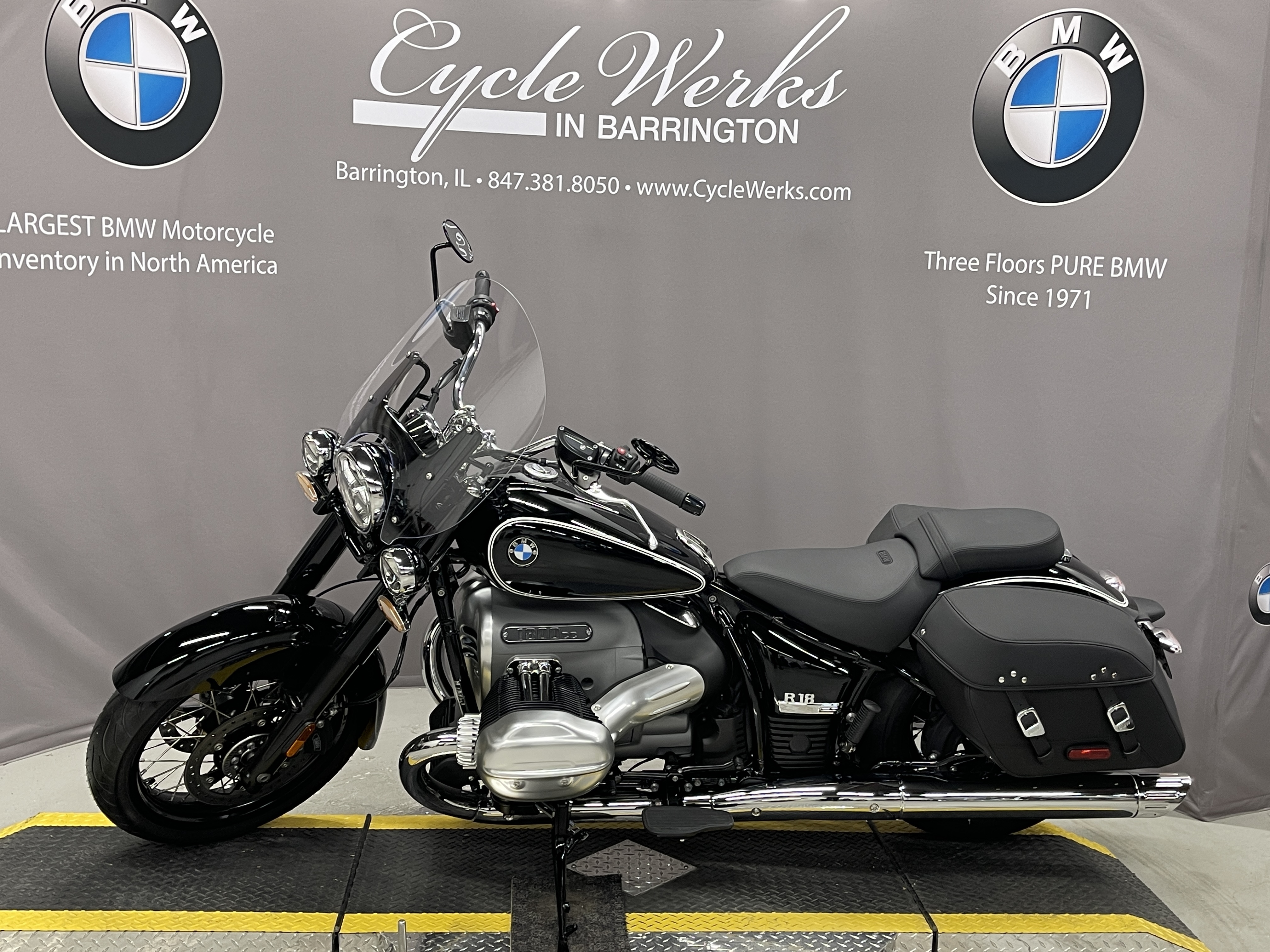 2025 BMW R 18 CLASSIC CLASSIC in Barrington, IL