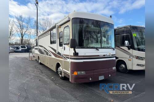 2003 Fleetwood Rv Bounder Diesel 37U in heath OH