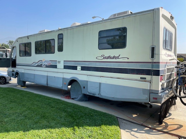 1993 Fleetwood SOUTHWIND 2400 SD RV