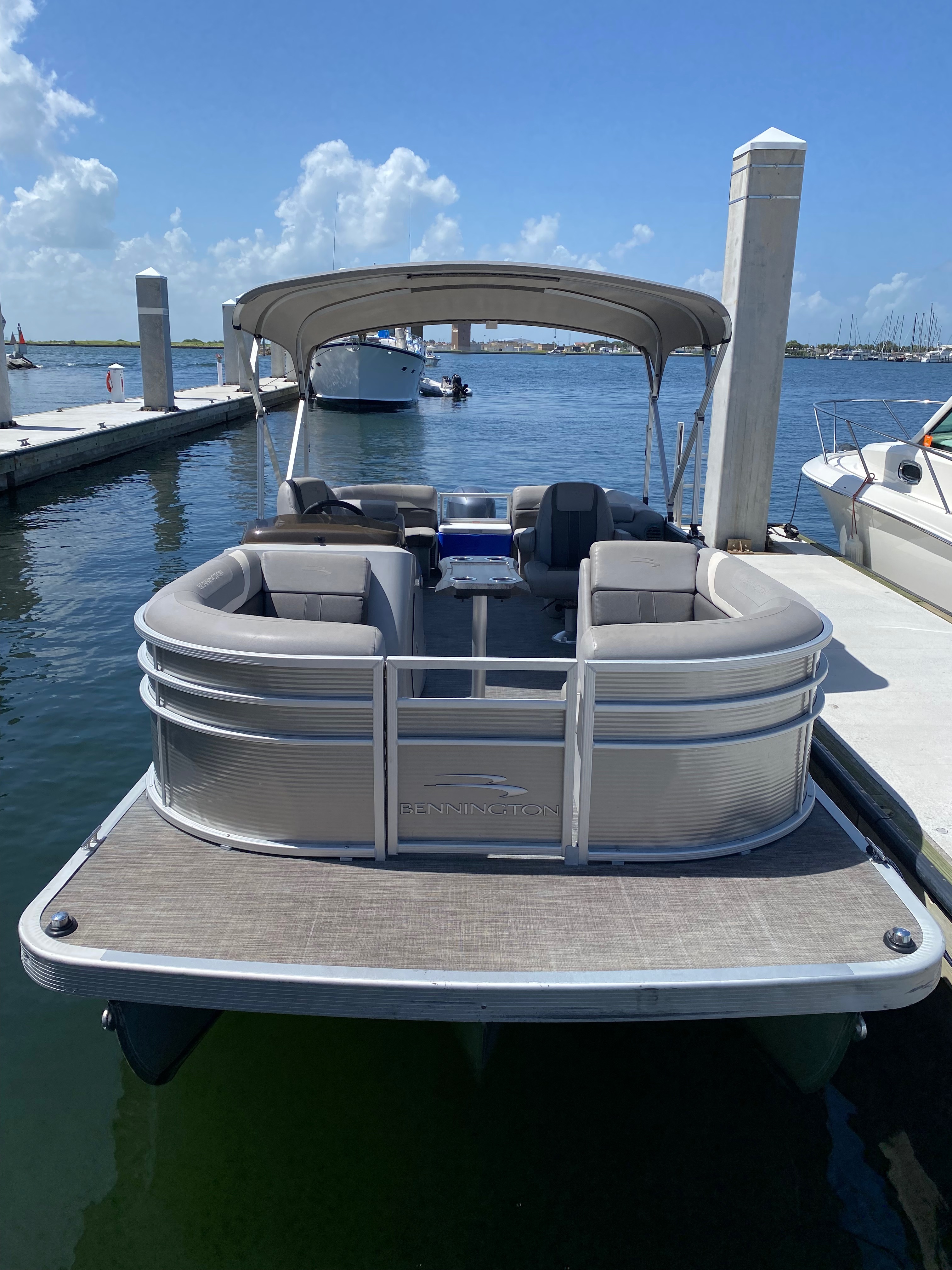 2020 Bennington 22 Sv in st petersburg FL