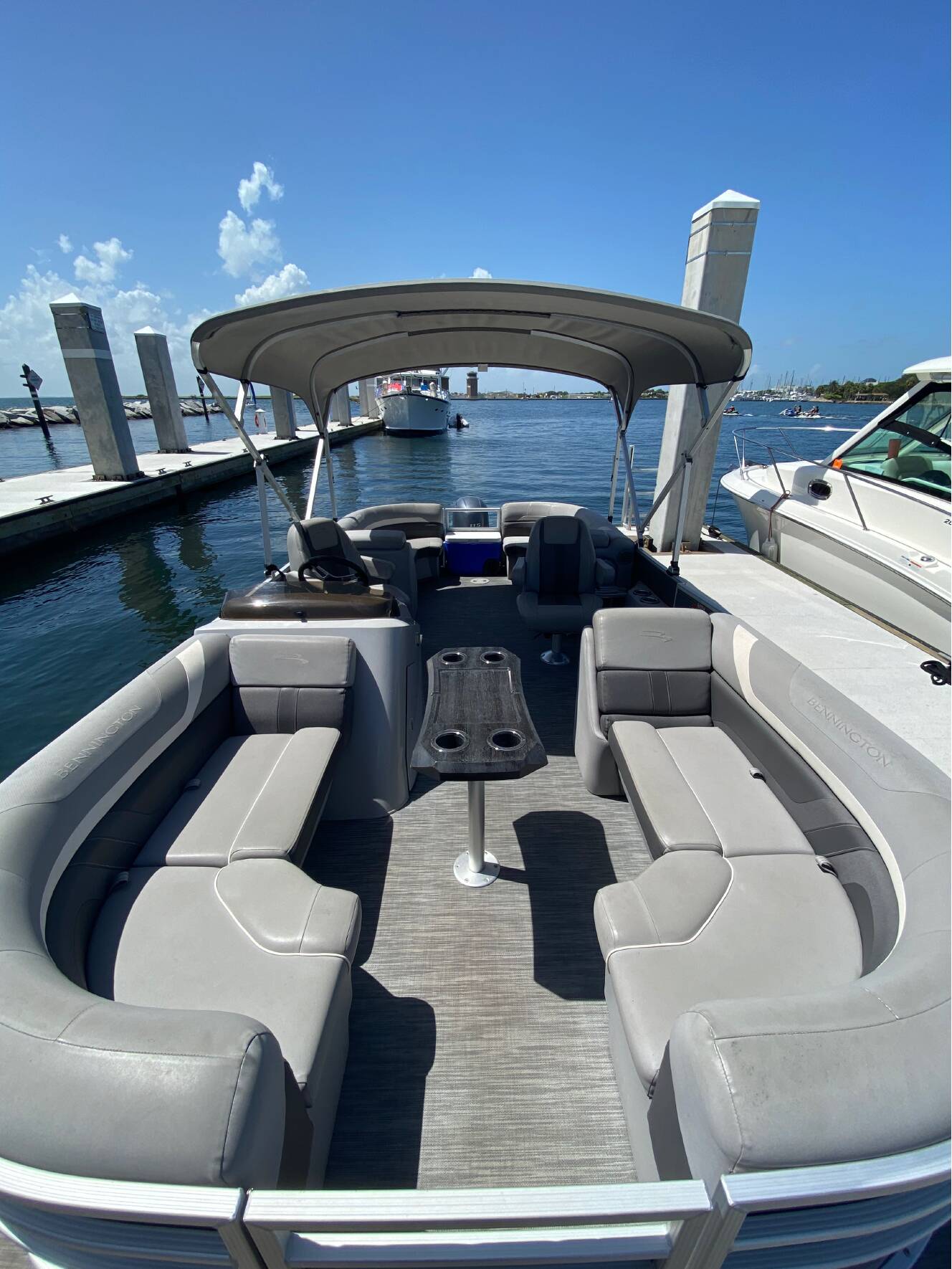 A photo of this 2020 Bennington 22 Sv
