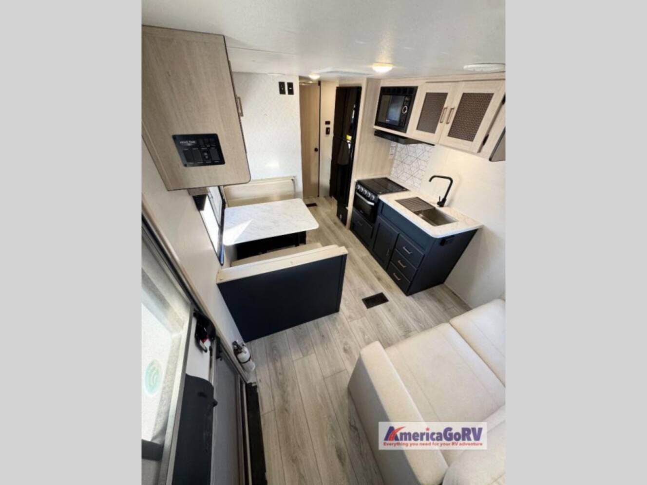 A photo of this 2024 Prime Time Rv Avenger 26BK