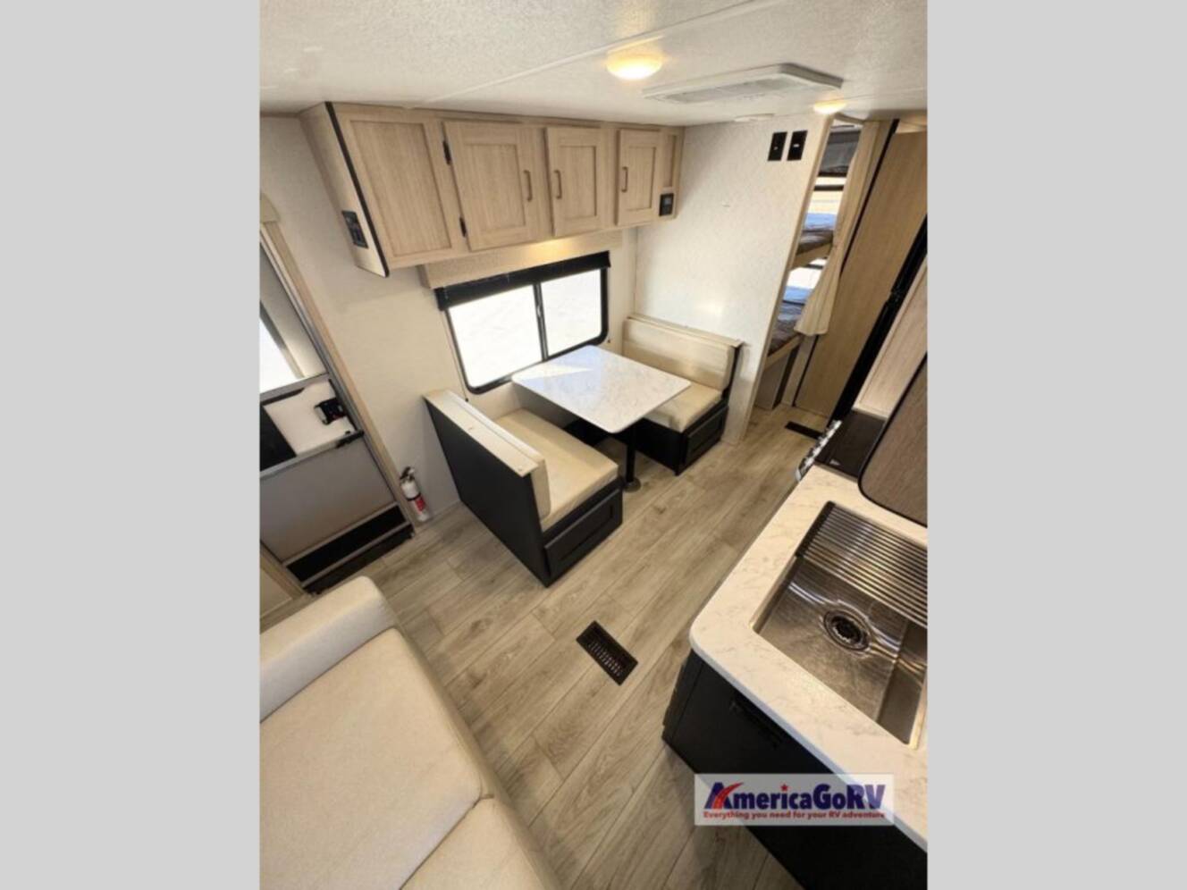 A photo of this 2024 Prime Time Rv Avenger 26BK